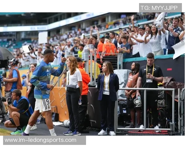 姆巴佩全场表现惊艳贡献2进球1助攻并成功过人4次获得满分评价