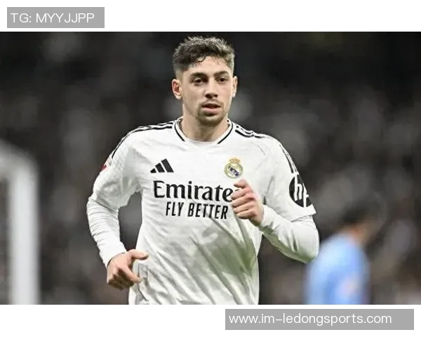 巴尔韦德幽默回应庆祝方式称孩子或会模仿打自己