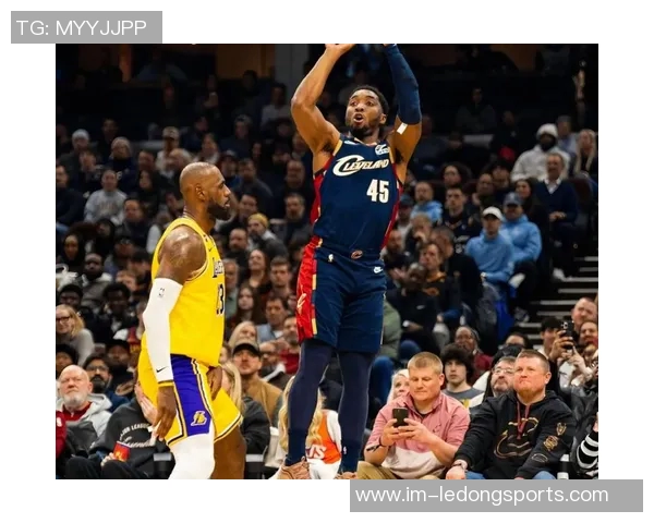 詹姆斯对克城的历史影响与米切尔崛起的城市新篇章